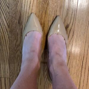 Michael Kors nude pumps